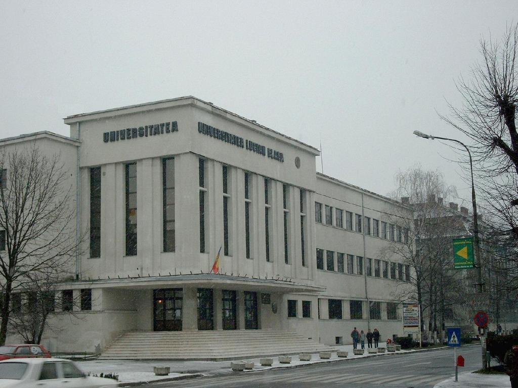 Central City Ap Сибиу Екстериор снимка